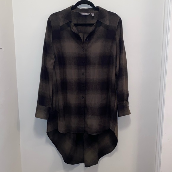 Lisa Rinna Collection Hi Low Plaid Button Down Shirt - Picture 2 of 5